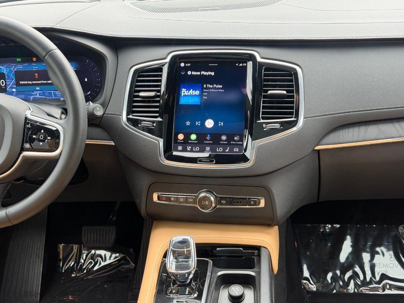 Certified 2023 Volvo XC90 B6 Ultimate AWD/4WD image 14