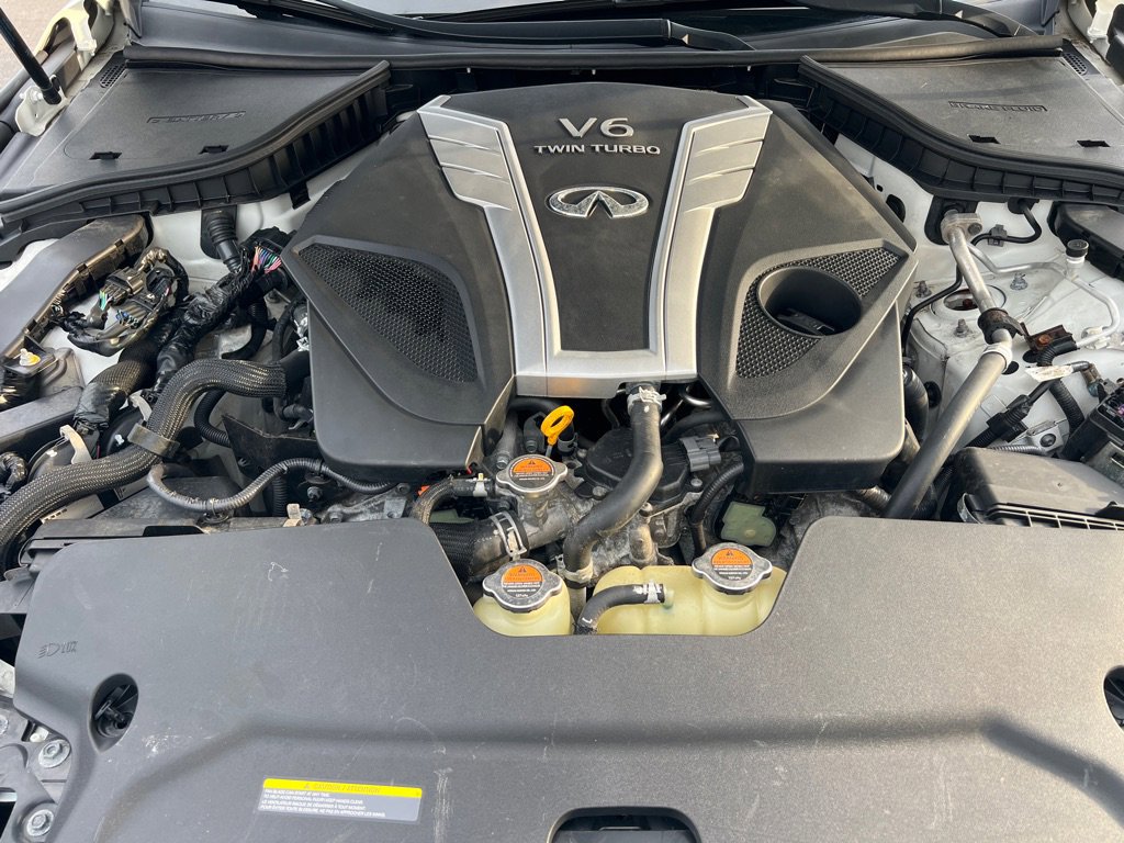 Used 2018 INFINITI Q50 Sport w/ Sensory Package (Sport) AWD/4WD image 38