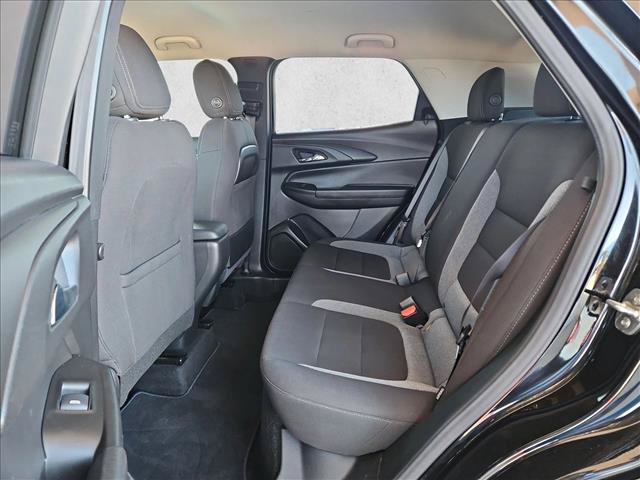 Used 2025 Chevrolet TrailBlazer LT FWD image 17