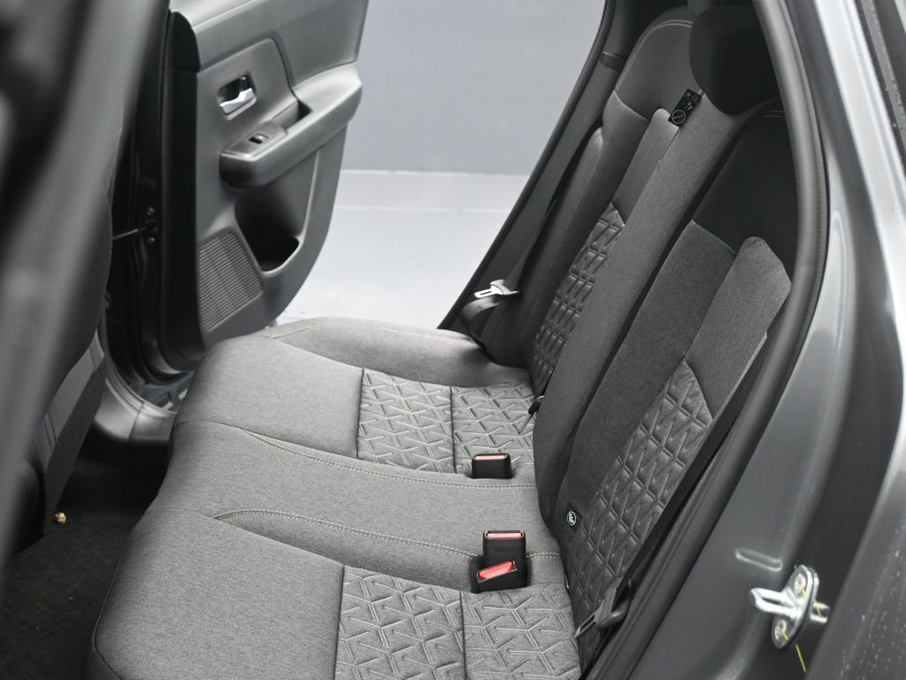 New 2026 Nissan Kicks SV w/ SV Premium Package AWD/4WD image 19