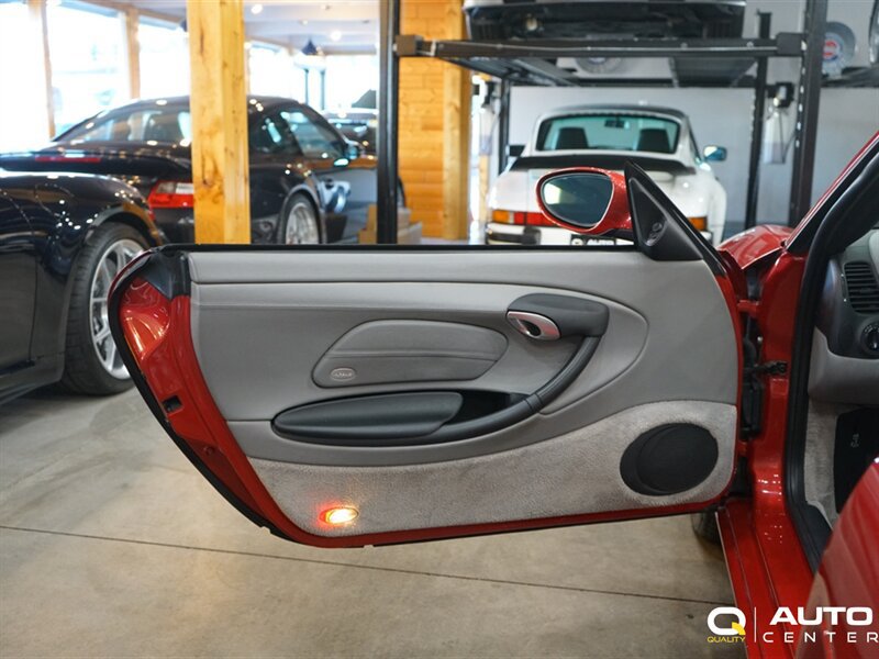 Used 2001 Porsche Boxster RWD image 20