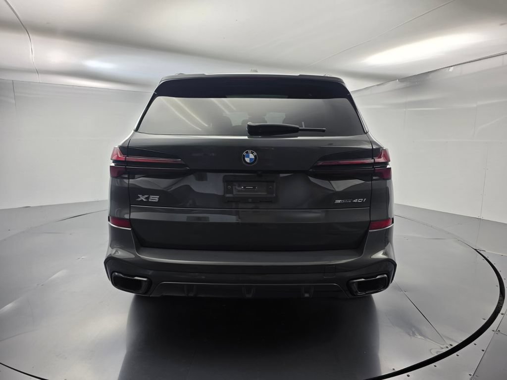 Certified 2025 BMW X5 sDrive40i w/ Executive Package RWD image 5