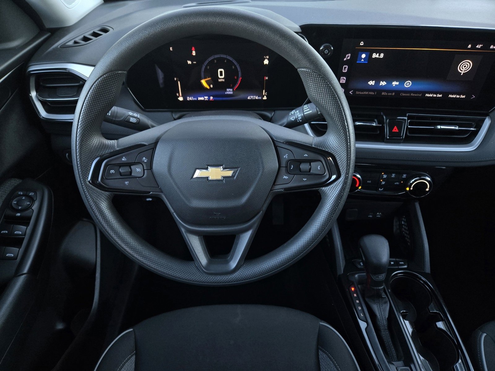 Used 2025 Chevrolet TrailBlazer LT image 12