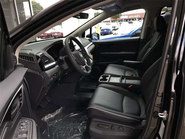 New 2026 Honda Odyssey Touring image 9