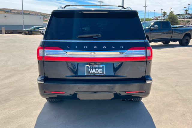 Used 2021 Lincoln Navigator Reserve w/ Luxury Package AWD/4WD image 4