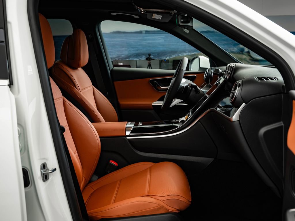 New 2026 Mercedes-Benz GLC 300 4MATIC image 25