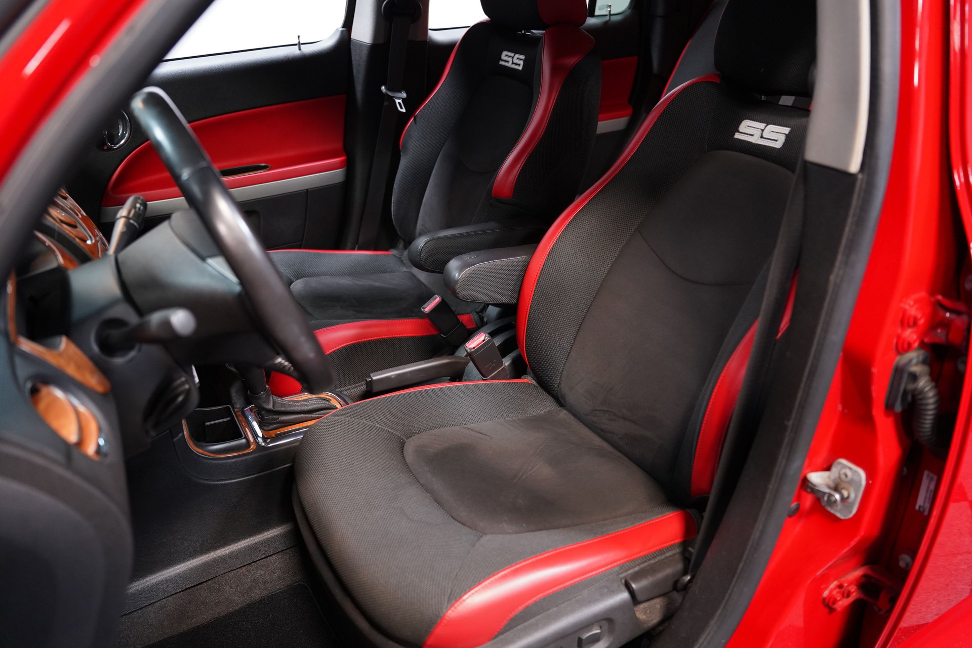 Used 2008 Chevrolet HHR SS FWD image 33