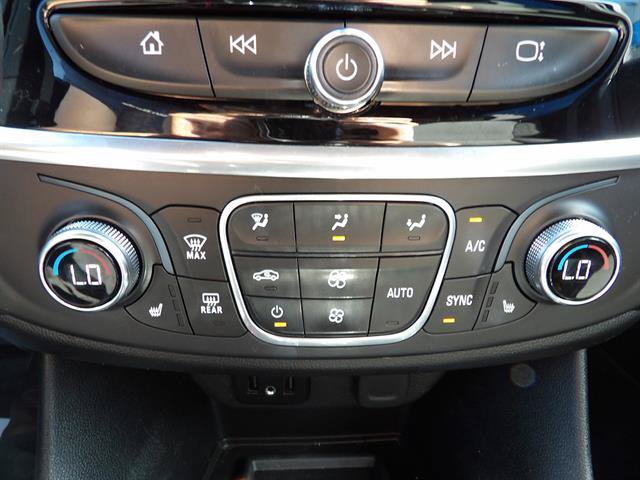 Used 2022 Chevrolet Traverse LT AWD/4WD image 23