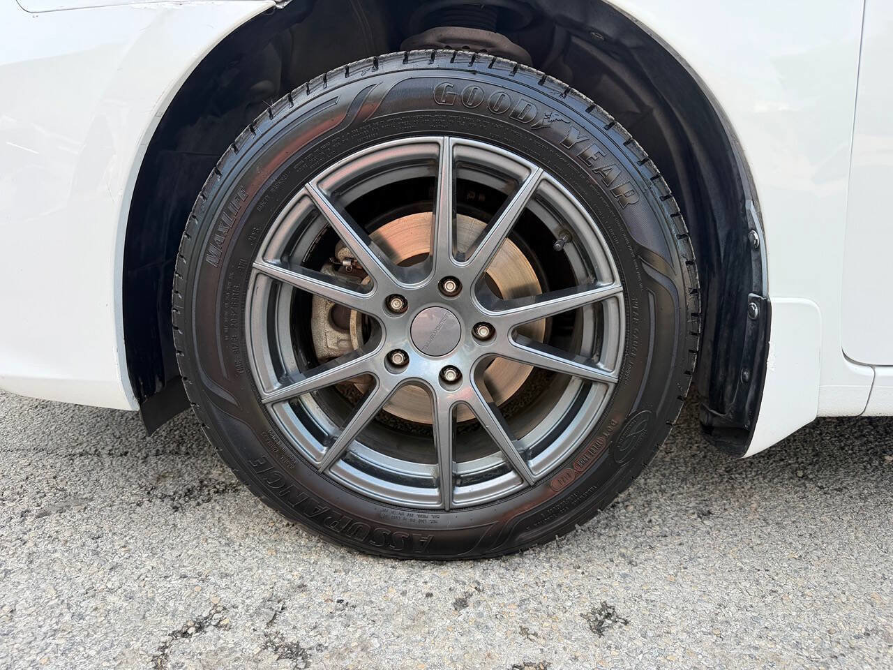 Used 2017 Nissan Sentra SV FWD image 33