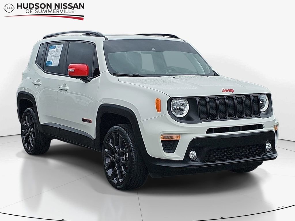 Used 2023 Jeep Renegade Latitude w/ Sun/Sound Group