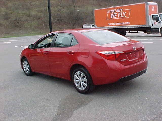 Used 2015 Toyota Corolla LE FWD image 7