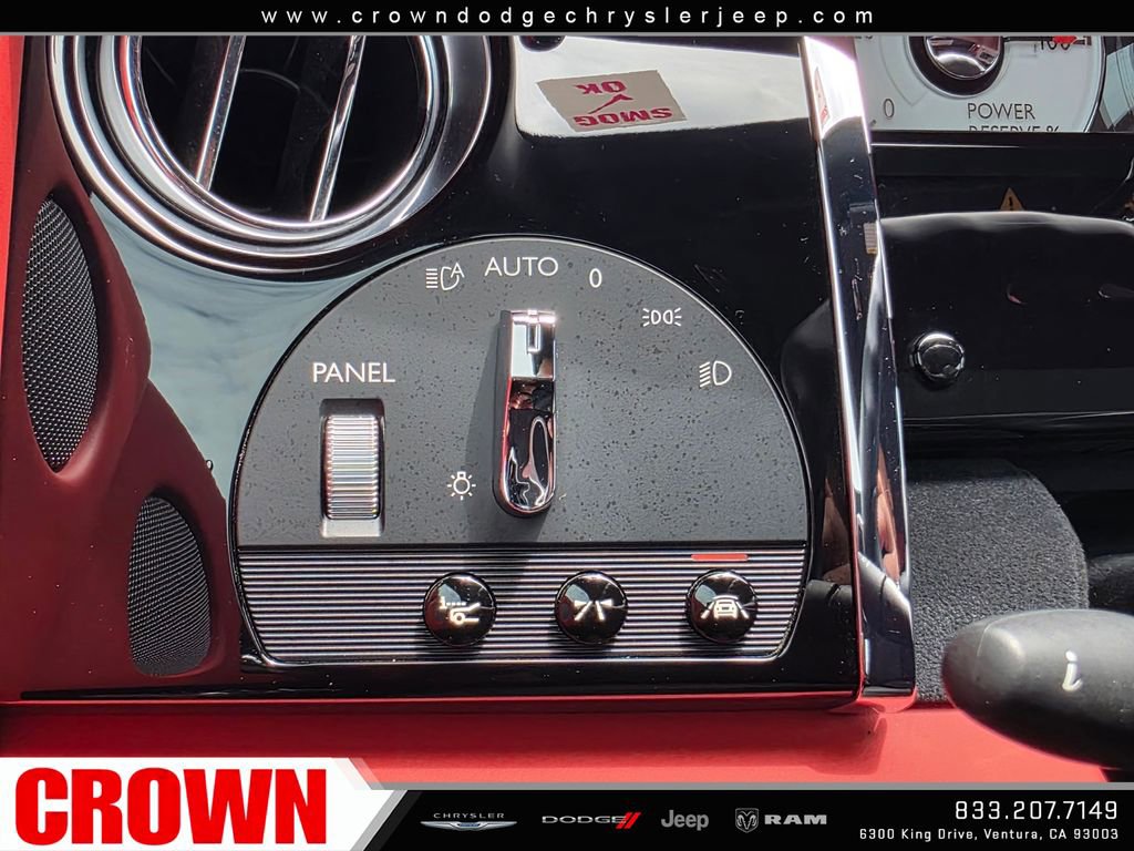 Used 2019 Rolls-Royce Wraith RWD image 38