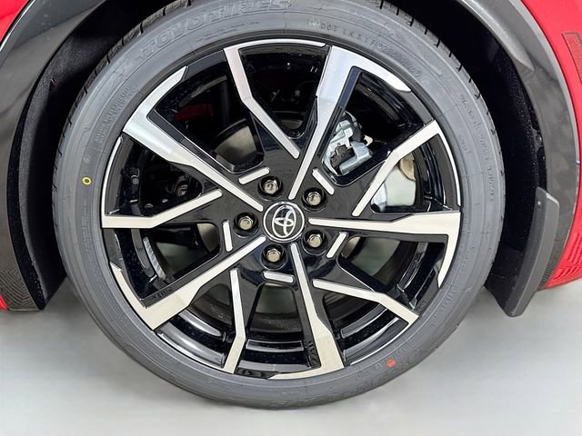 New 2026 Toyota Prius Plug-In Hybrid FWD image 30