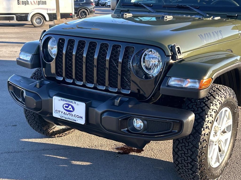 Used 2021 Jeep Gladiator Sport image 11