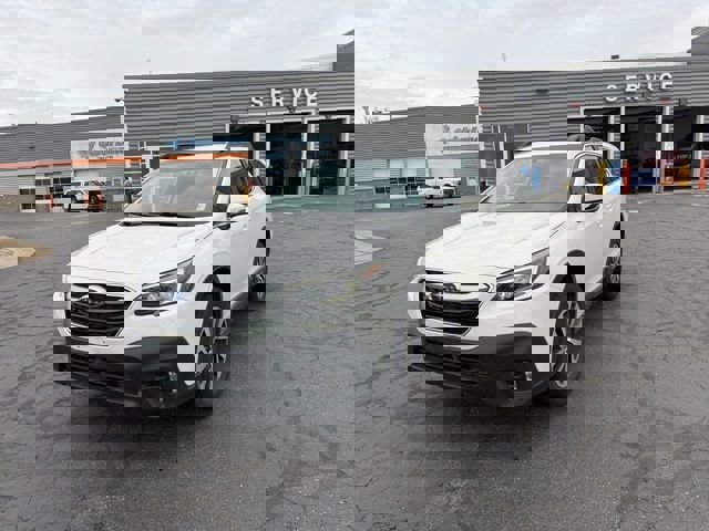 Used 2021 Subaru Outback Premium image 17