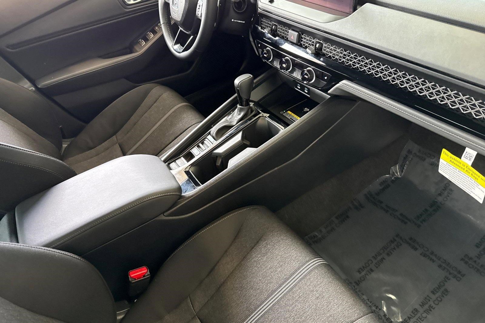 Certified 2025 Honda Accord Sport image 31
