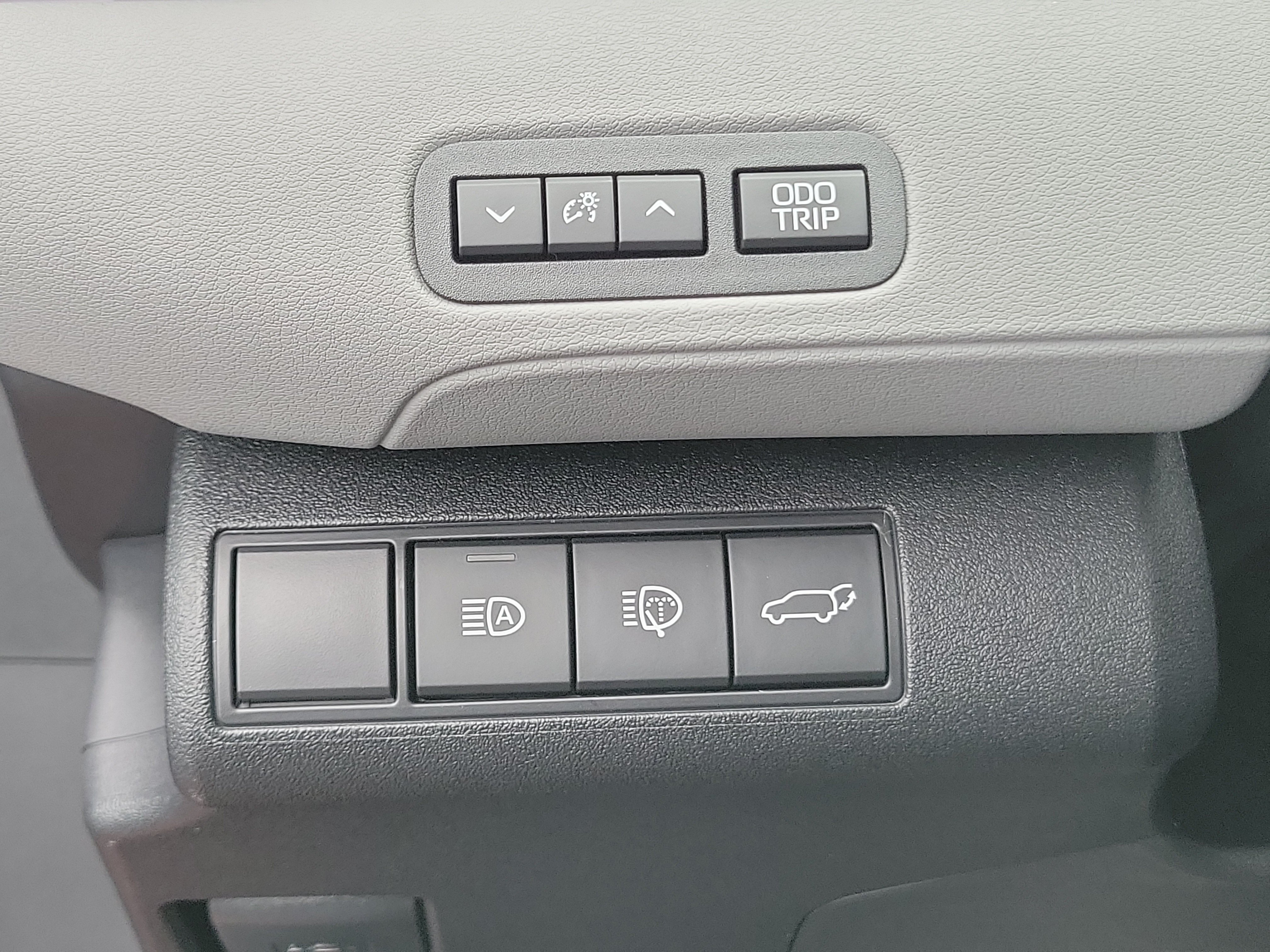 New 2026 Toyota C-HR AWD/4WD image 26