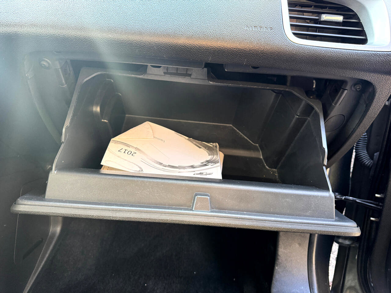 Used 2017 Chevrolet Equinox LS image 33