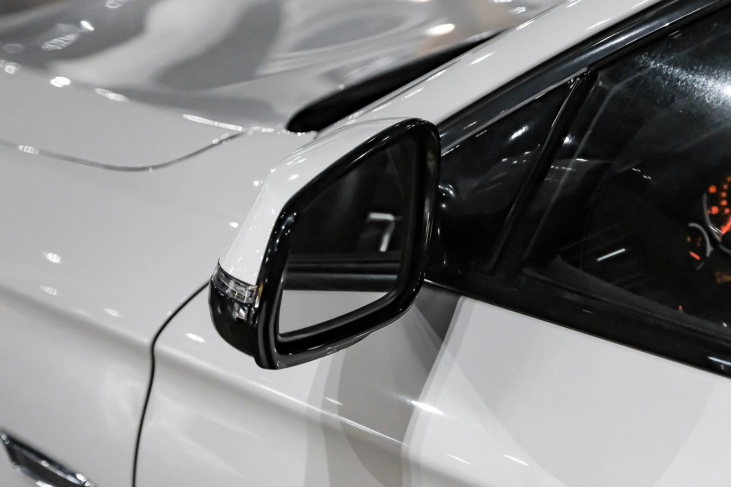 Used 2016 BMW 550i xDrive Sedan AWD/4WD image 37