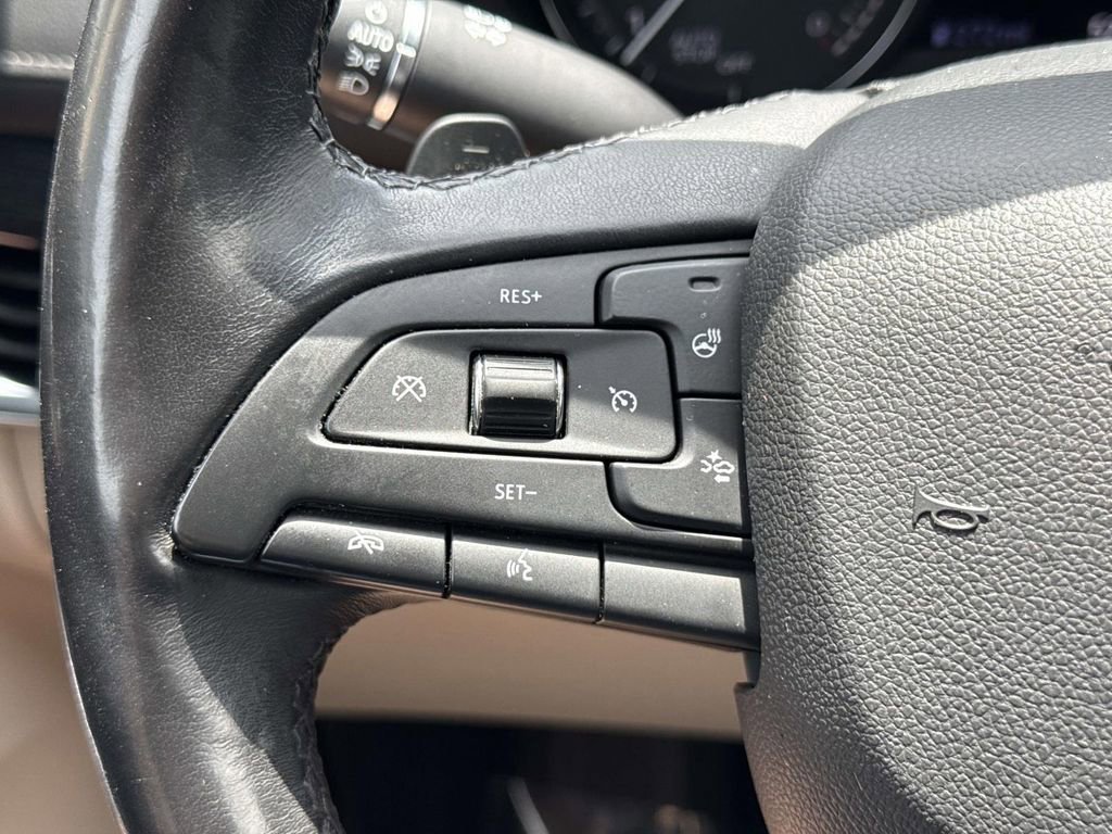 Used 2019 Cadillac XT4 Premium Luxury w/ Technology Package AWD/4WD image 38