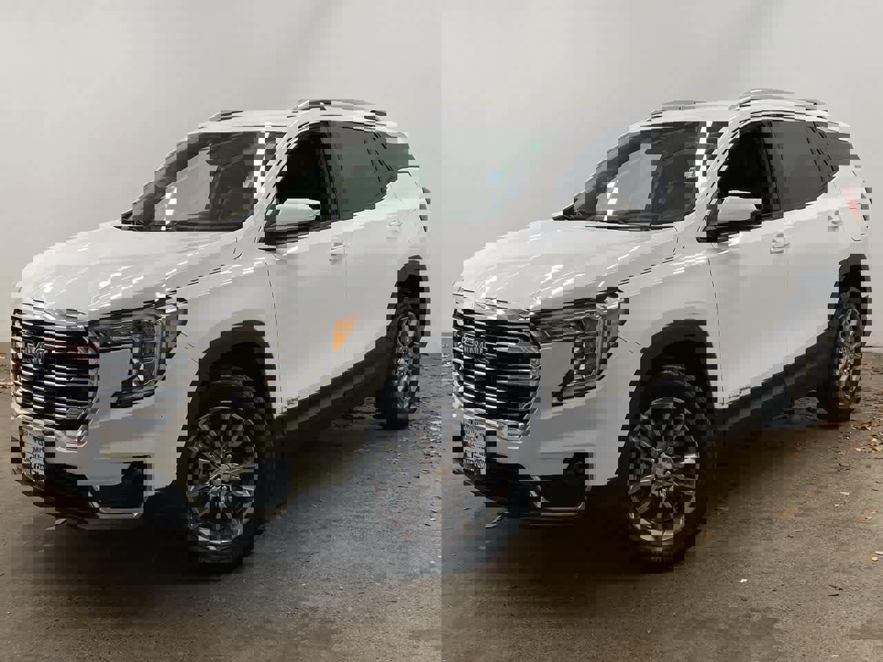 Used 2024 GMC Terrain SLT