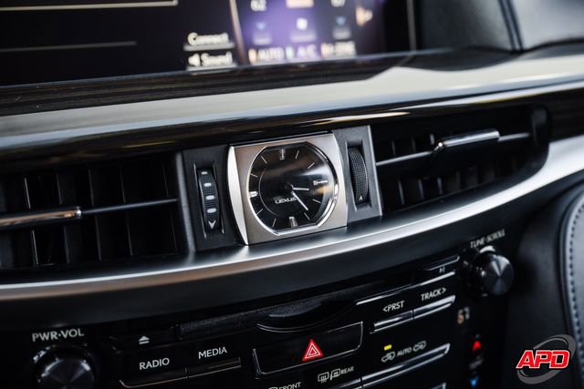 Used 2018 Lexus LX 570 4WD image 17