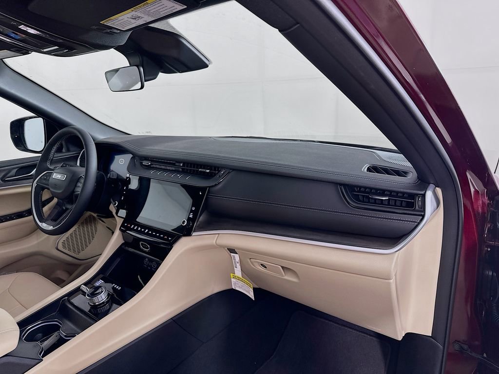 New 2026 Jeep Grand Cherokee Limited image 36