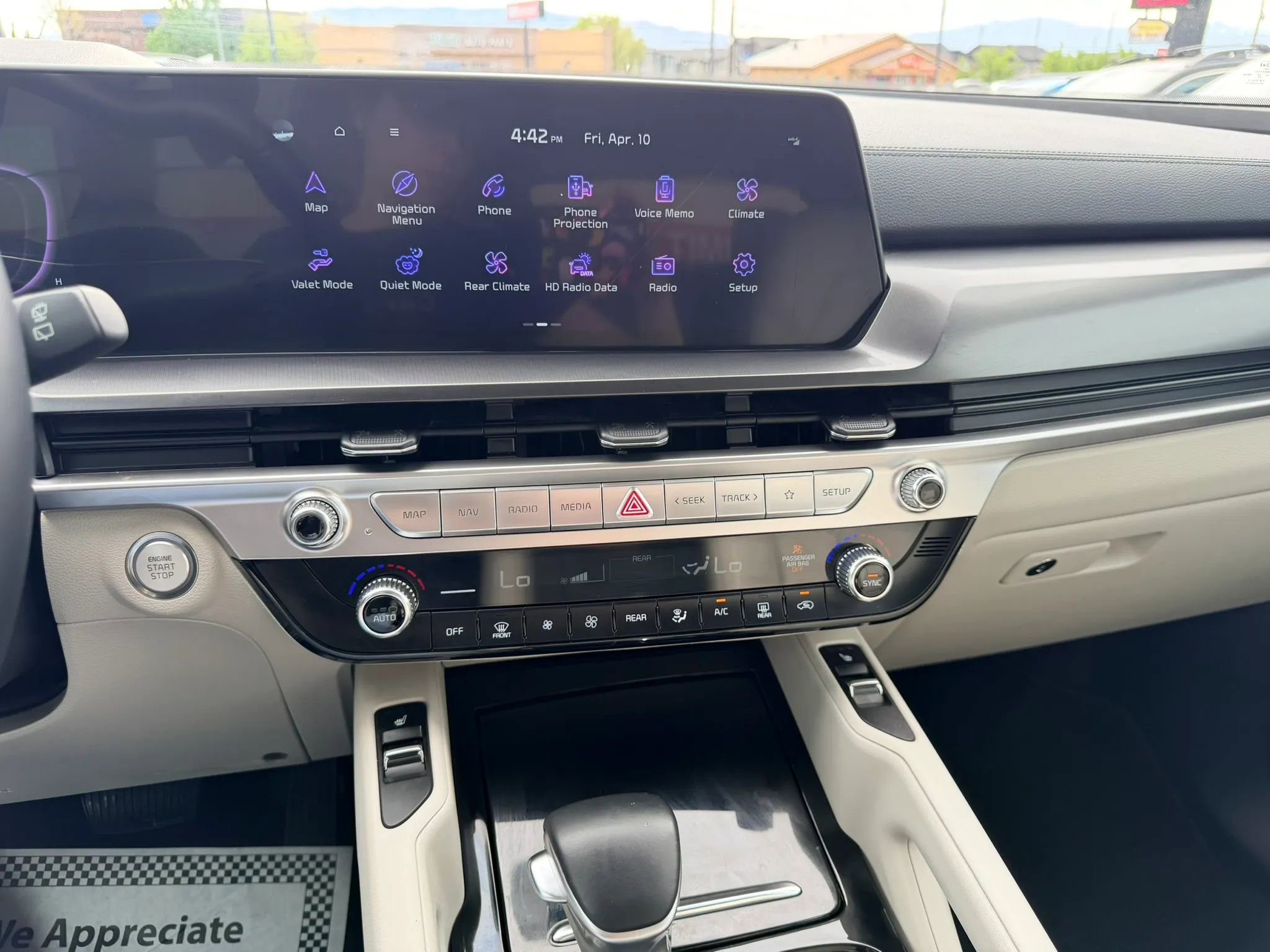 Used 2024 Kia Telluride S image 31