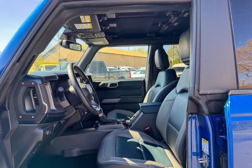 Used 2021 Ford Bronco First Edition AWD/4WD image 18
