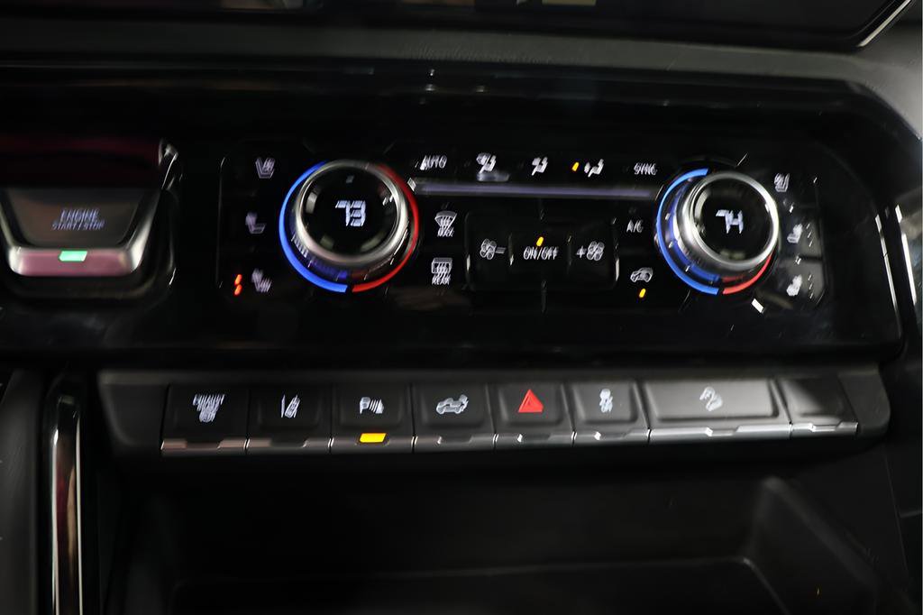 Used 2025 GMC Sierra 2500 AT4 w/ AT4 Premium Plus Package image 9