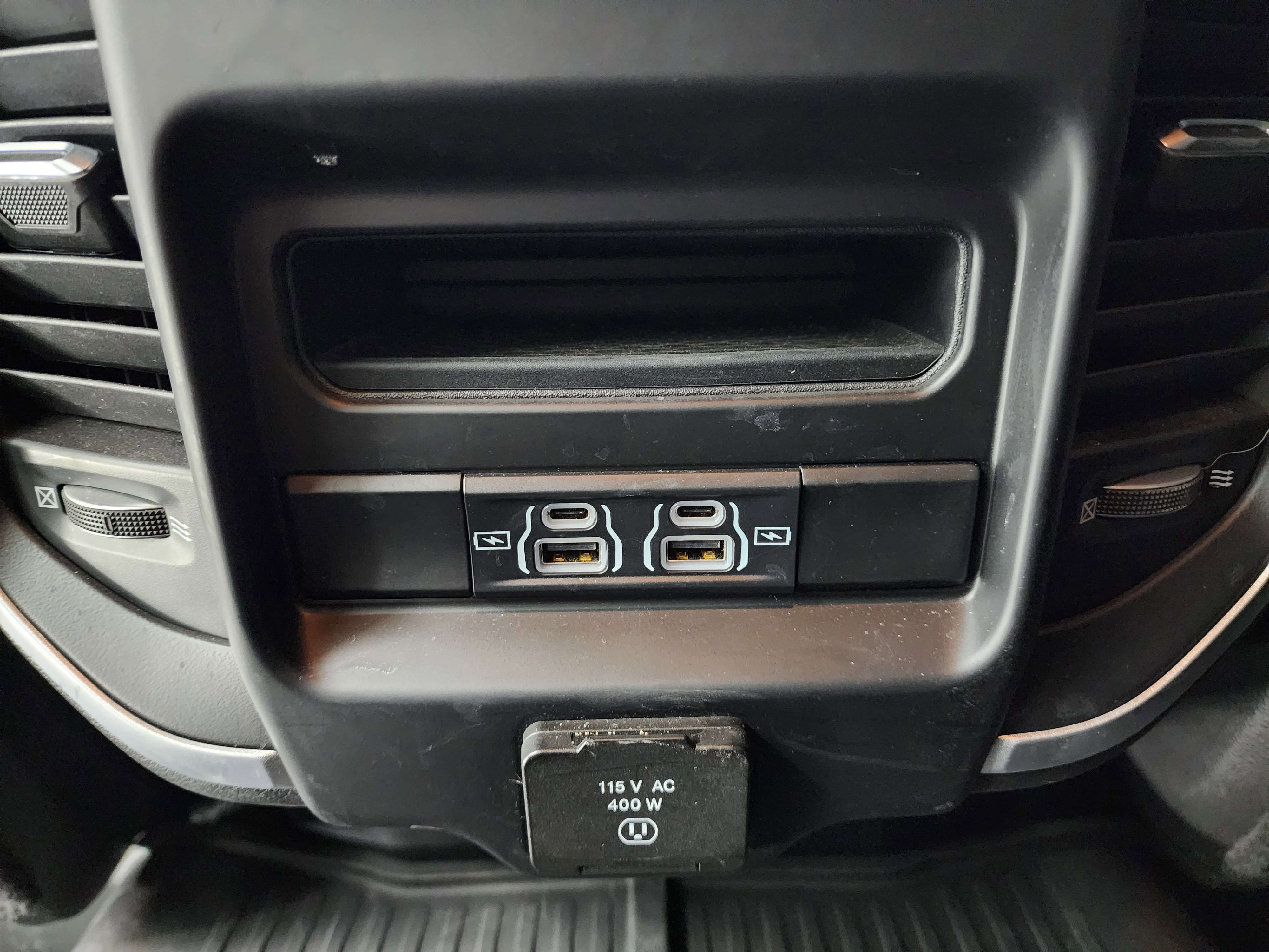 Used 2022 RAM 2500 Big Horn w/ Level C Equiment Group image 43