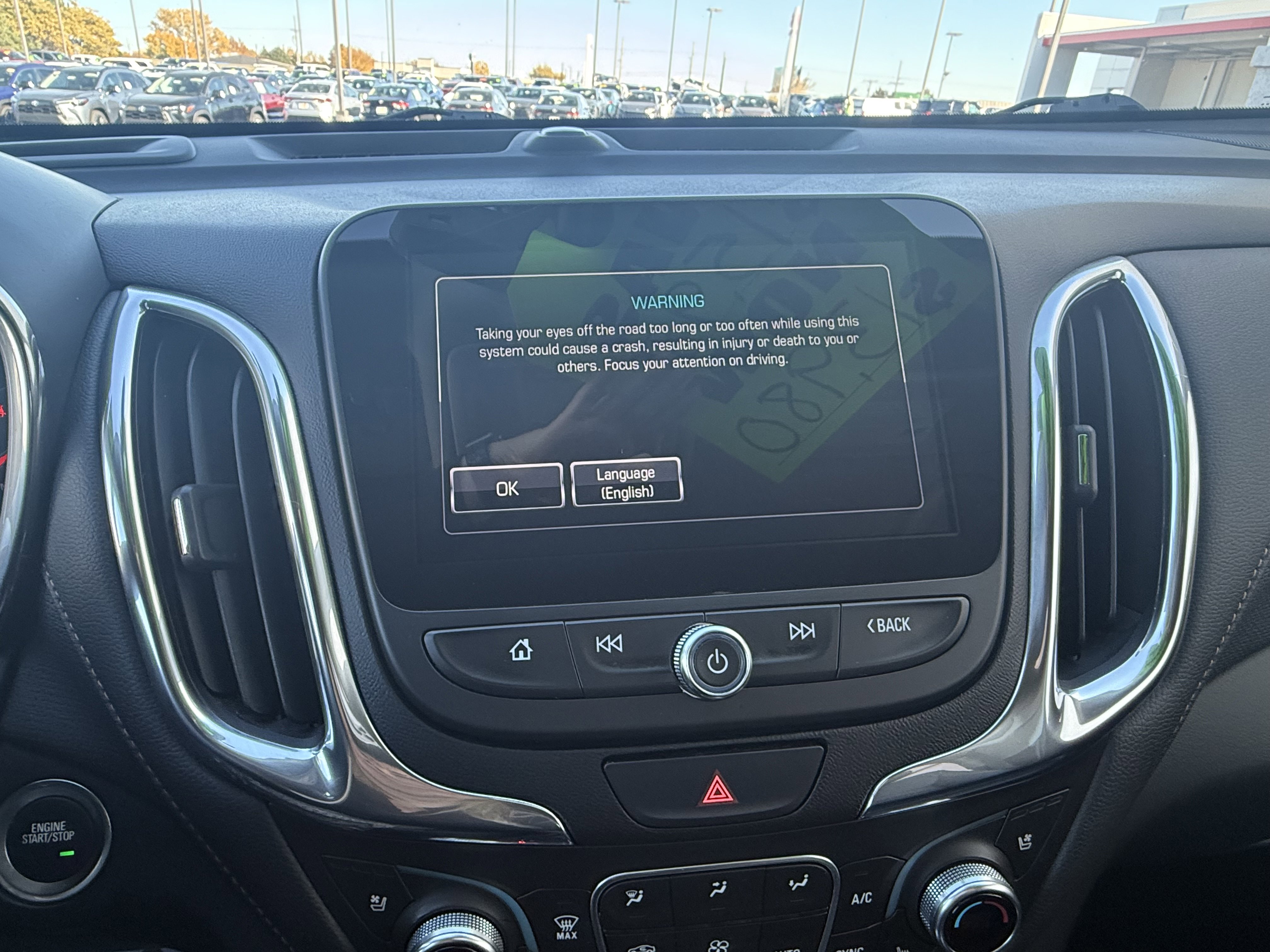 Used 2018 Chevrolet Equinox Premier image 16