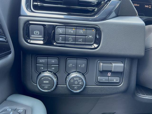 New 2026 GMC Yukon AT4 w/ AT4 Premium Plus Package AWD/4WD image 26