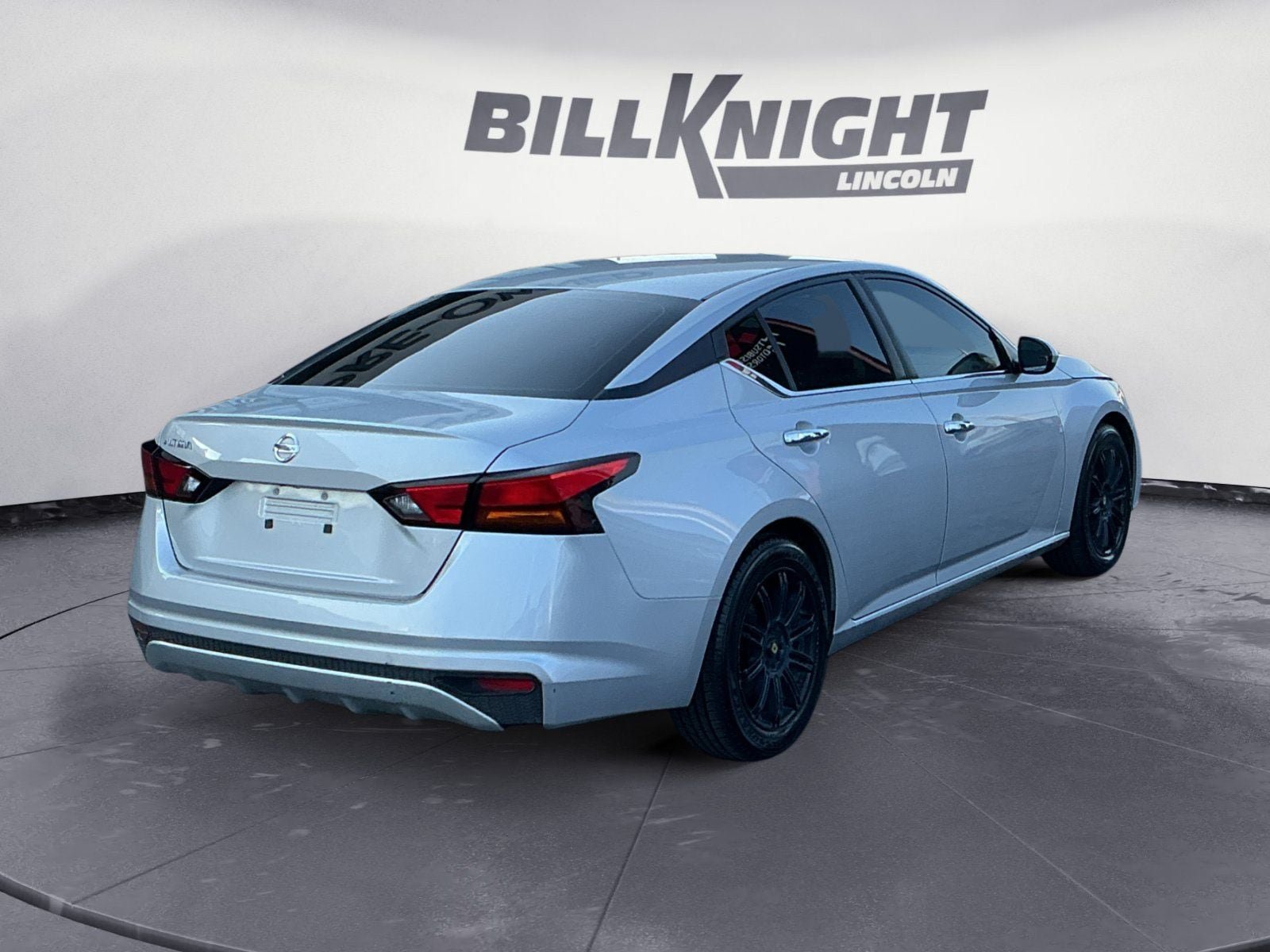 Used 2022 Nissan Altima 2.5 S FWD image 5
