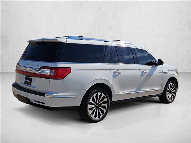 Used 2020 Lincoln Navigator L Reserve w/ Equipment Group 208A Reserve AWD/4WD image 5