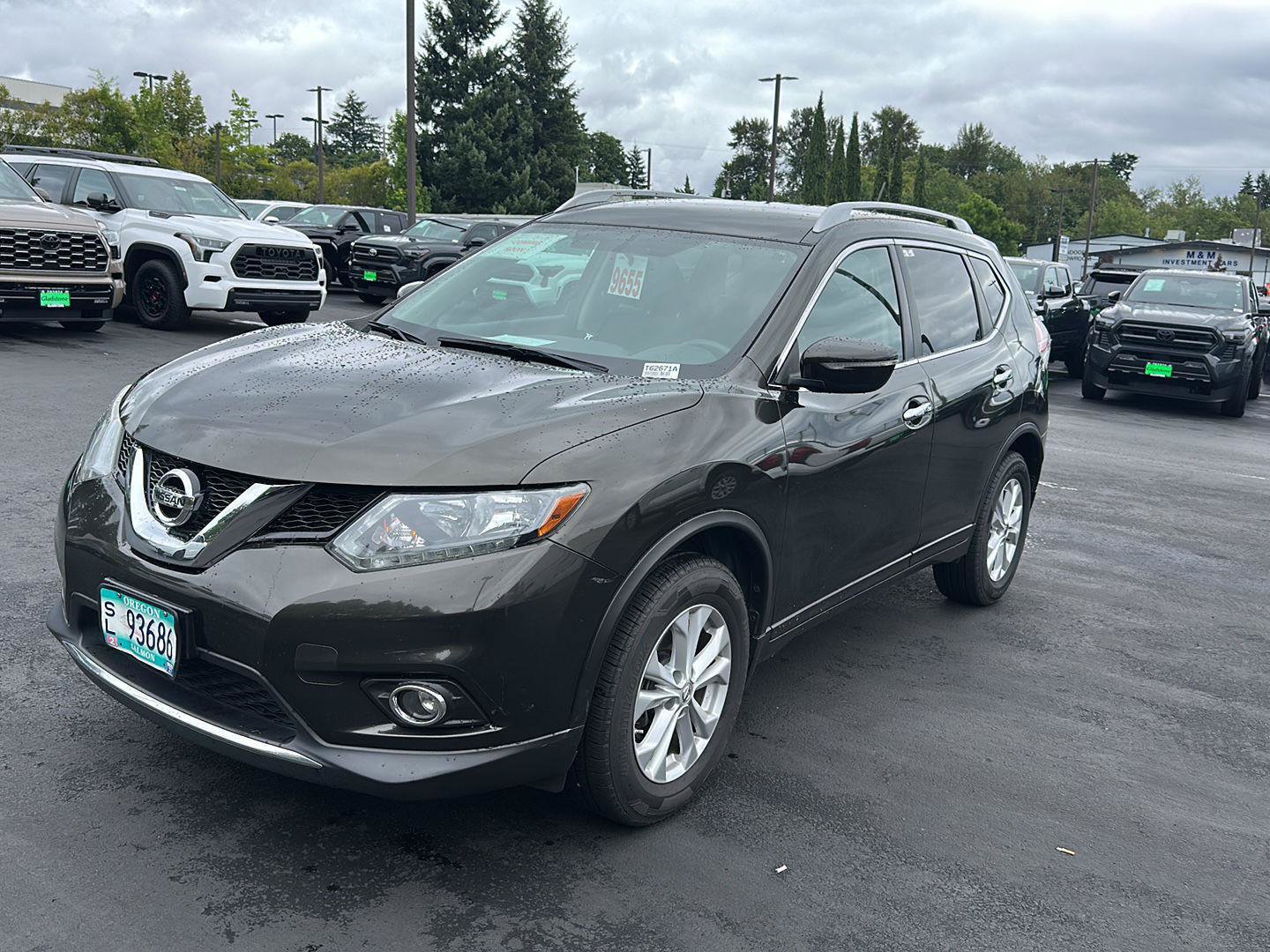 Used 2015 Nissan Rogue SV AWD/4WD image 1