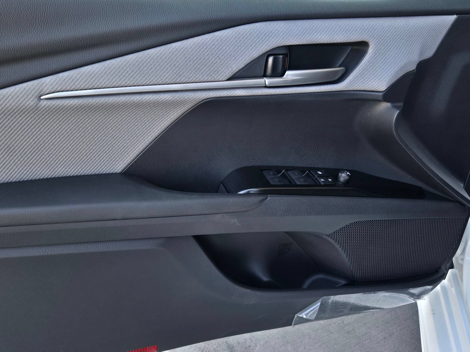 Certified 2026 Toyota Camry SE FWD image 9