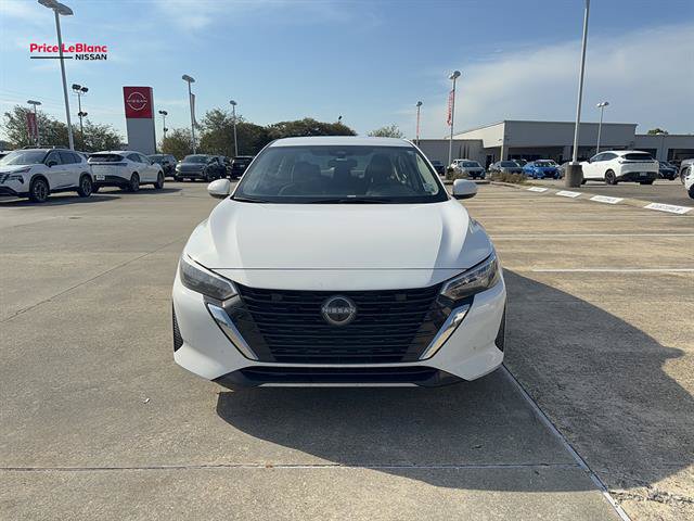 Used 2025 Nissan Sentra S FWD image 2