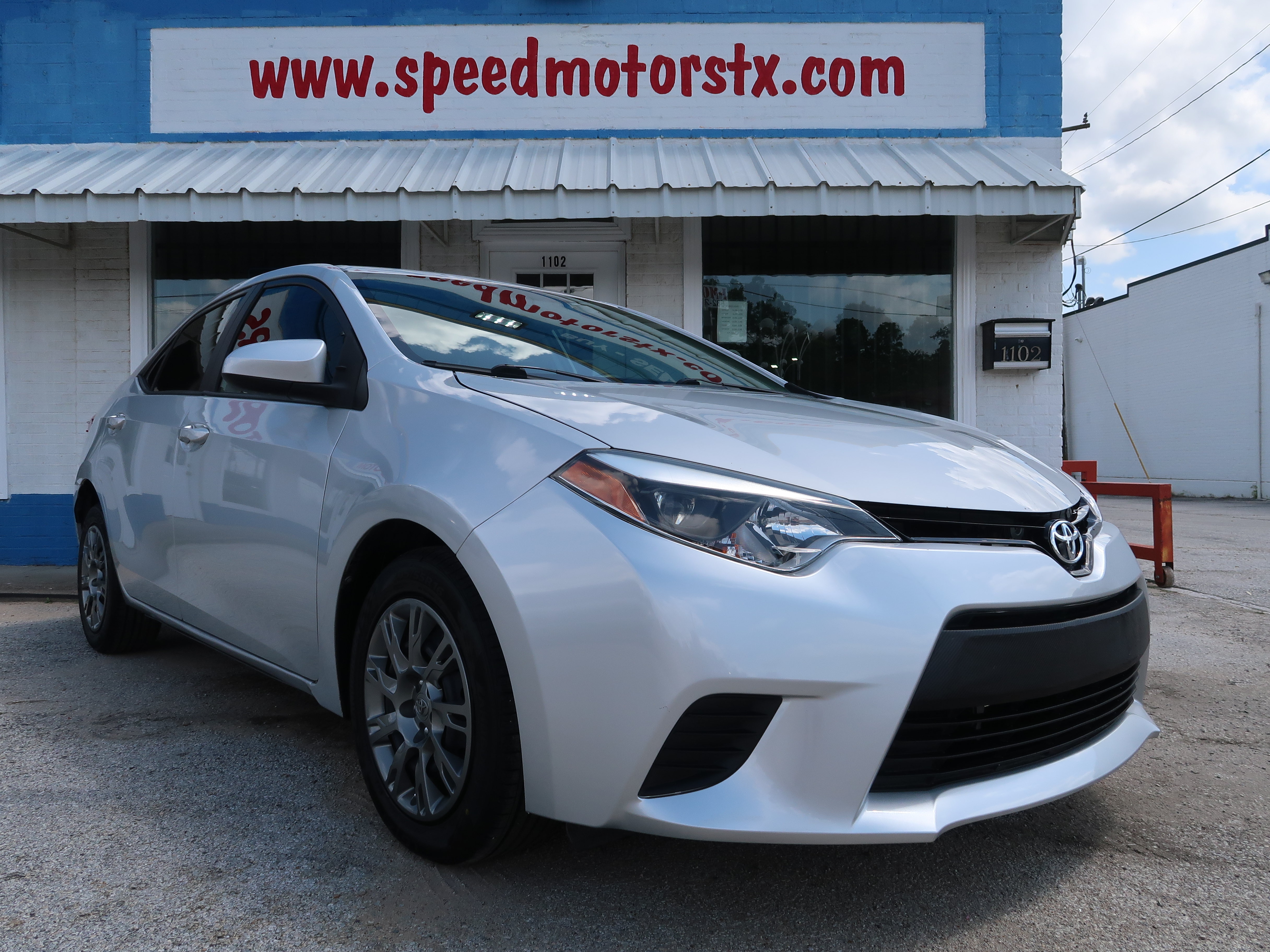 Used 2014 Toyota Corolla LE FWD image 6