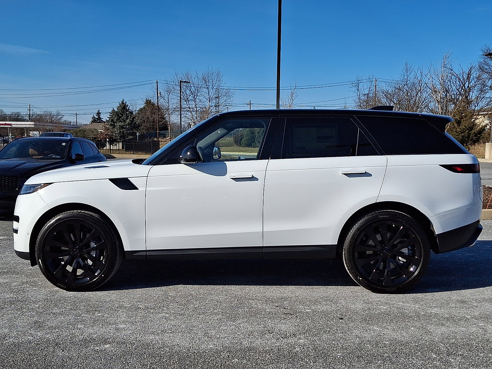 New 2026 Land Rover Range Rover Sport SE image 7