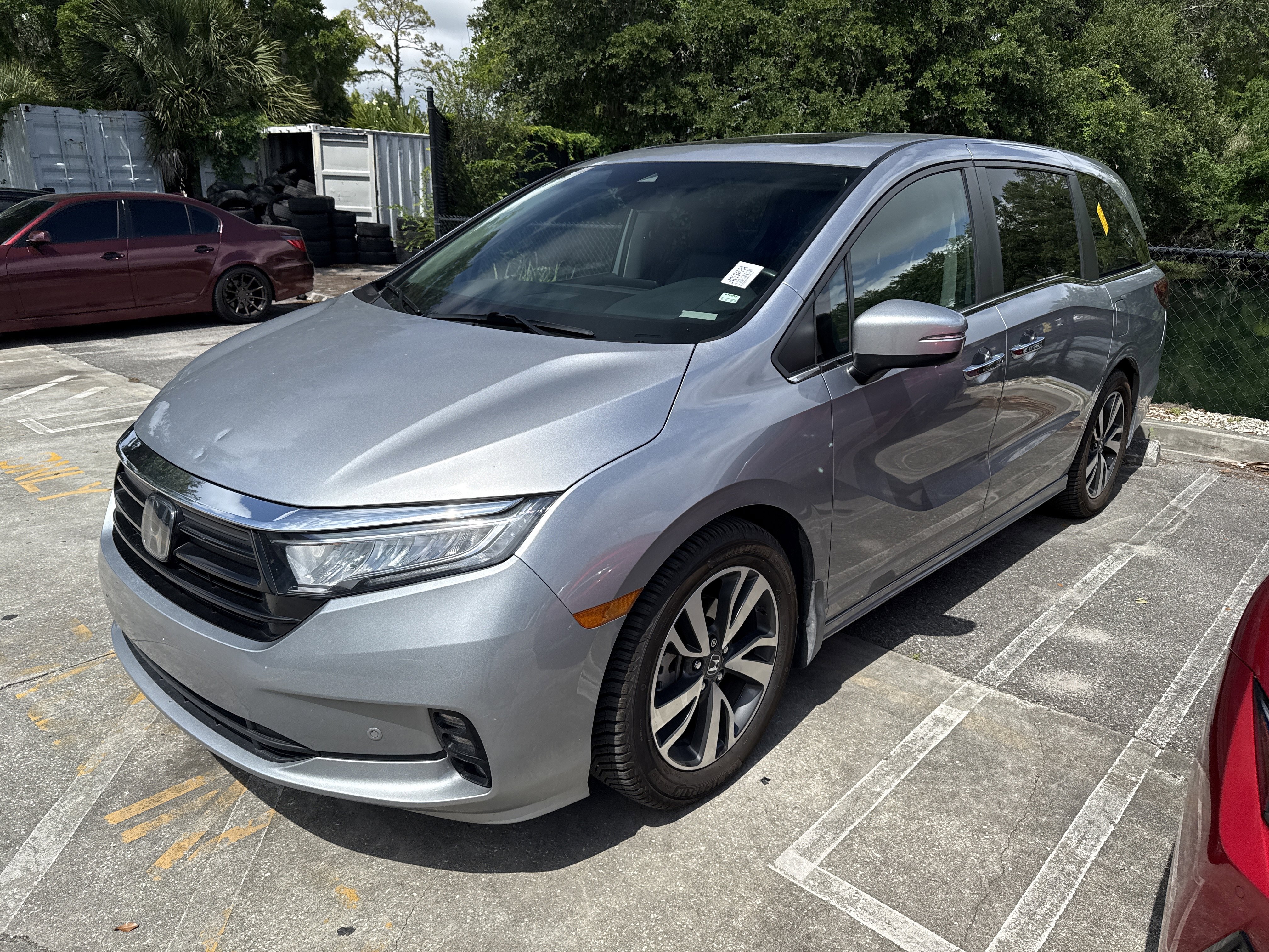 Used 2023 Honda Odyssey Touring image 2