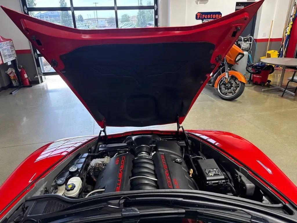 Used 2008 Chevrolet Corvette Coupe w/ Preferred Equipment Group RWD image 8