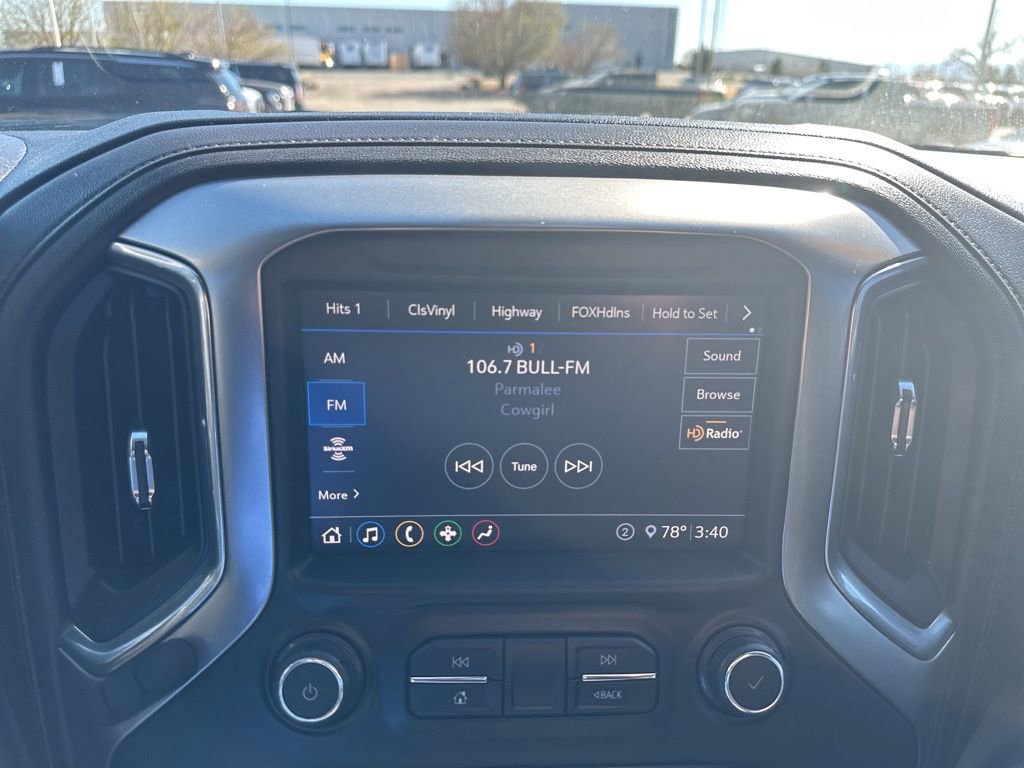 Used 2020 Chevrolet Silverado 1500 LT Trail Boss w/ Midnight Edition video 3