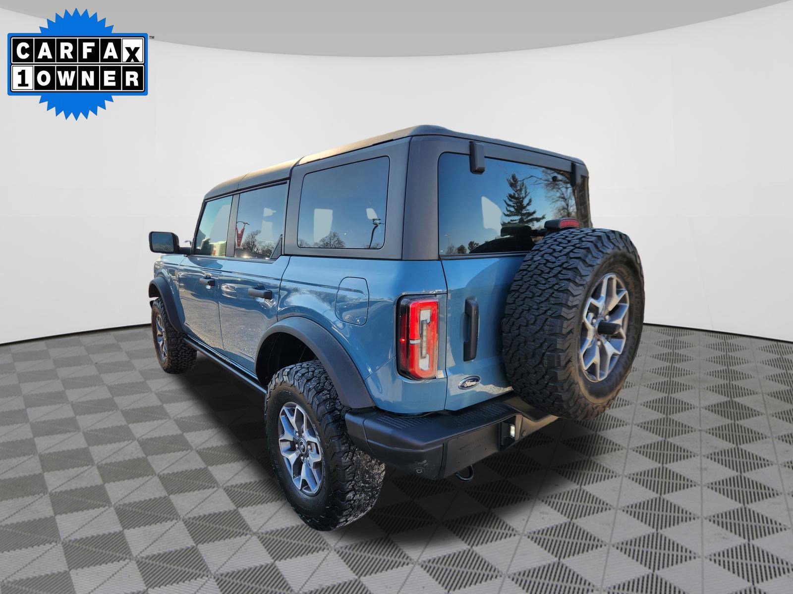 Used 2023 Ford Bronco Badlands image 3