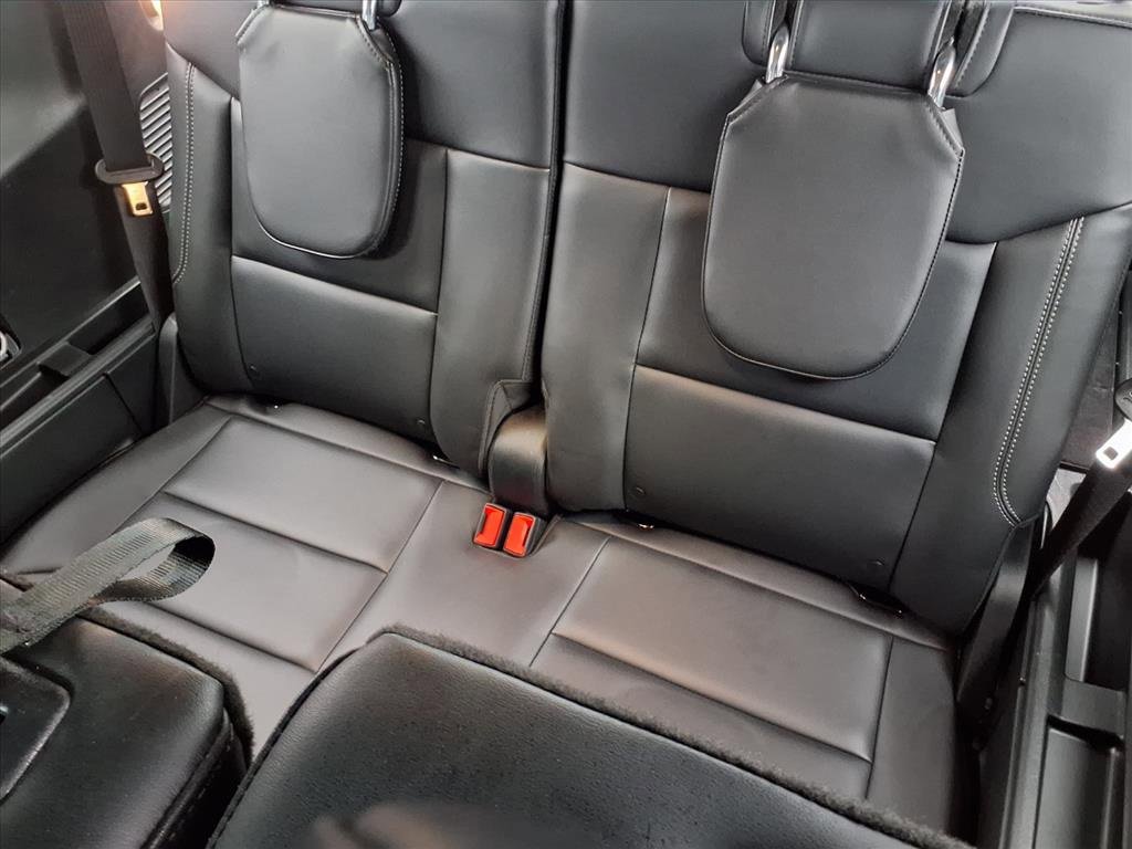 Used 2023 Ford Explorer XLT w/ Equipment Group 202A image 8