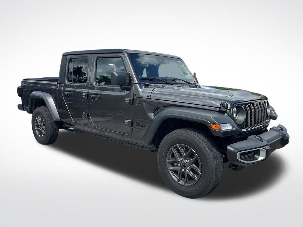 Certified 2025 Jeep Gladiator Sport AWD/4WD image 2