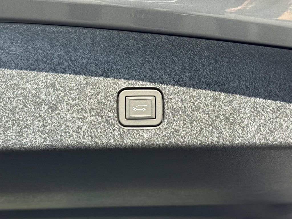 New 2026 Cadillac Optiq Sport 2 image 12