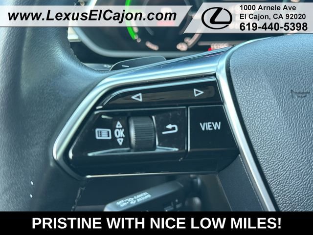 Used 2024 Audi Q8 e-tron Premium AWD/4WD image 32