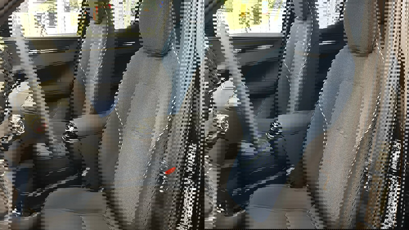 New 2026 Volvo EX30 Cross Country Ultra w/ Protection Package Premier image 21