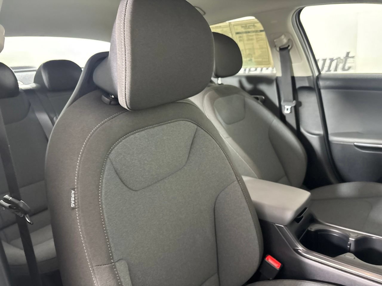 Used 2025 Kia K4 FWD image 28
